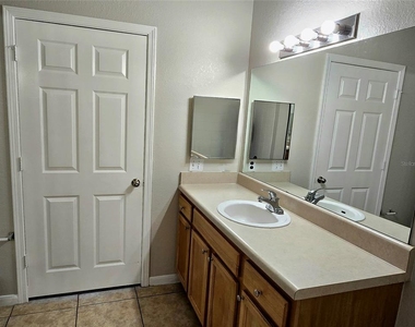 9005 Lee Vista Blvd - Photo Thumbnail 11