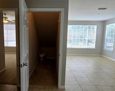 9005 Lee Vista Blvd - Photo Thumbnail 3