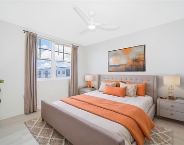 5579 Millenia Park Blvd - Photo Thumbnail 16