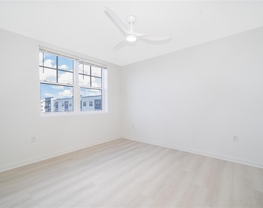 5579 Millenia Park Blvd - Photo Thumbnail 15