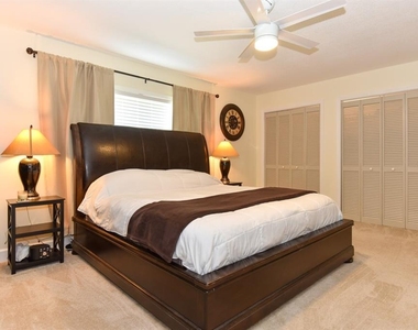 213 Riverbend Road - Photo Thumbnail 21