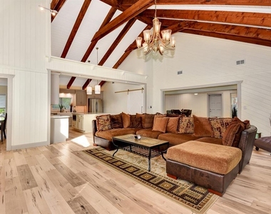 213 Riverbend Road - Photo Thumbnail 13