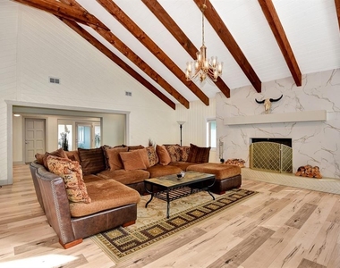 213 Riverbend Road - Photo Thumbnail 14