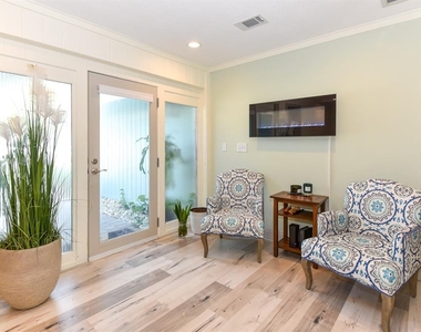 213 Riverbend Road - Photo Thumbnail 37