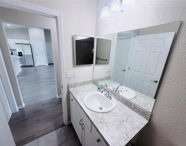 13439 Sw 106th Place - Photo Thumbnail 14