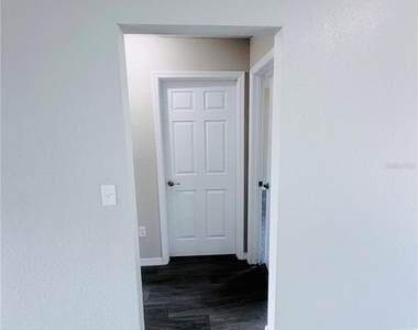 13439 Sw 106th Place - Photo Thumbnail 9