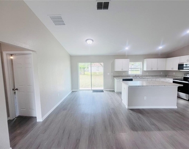 13439 Sw 106th Place - Photo Thumbnail 2