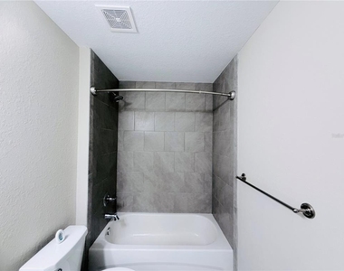 13439 Sw 106th Place - Photo Thumbnail 16