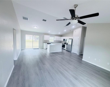 13439 Sw 106th Place - Photo Thumbnail 7