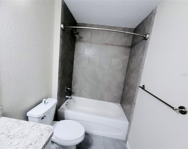 13439 Sw 106th Place - Photo Thumbnail 15