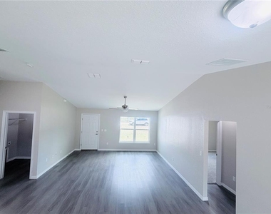 13439 Sw 106th Place - Photo Thumbnail 4