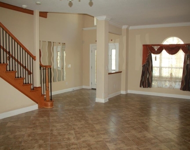 6935 Brescia Way - Photo Thumbnail 3