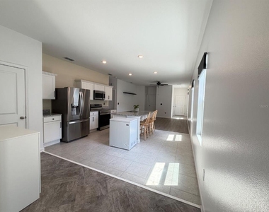 2021 Hemingway Circle - Photo Thumbnail 3