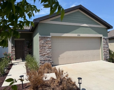 2021 Hemingway Circle - Photo Thumbnail 17