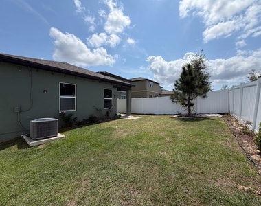 2021 Hemingway Circle - Photo Thumbnail 16