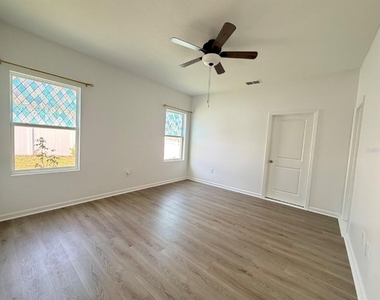 2021 Hemingway Circle - Photo Thumbnail 4