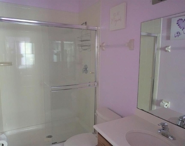7501 Bliss Way - Photo Thumbnail 11