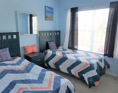 7501 Bliss Way - Photo Thumbnail 8