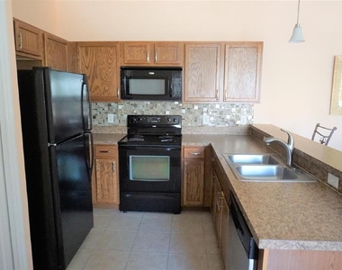 7501 Bliss Way - Photo Thumbnail 2