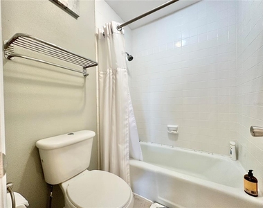 1096 Villa Lane - Photo Thumbnail 20