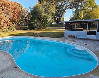 5935 Antilla Drive - Photo Thumbnail 16