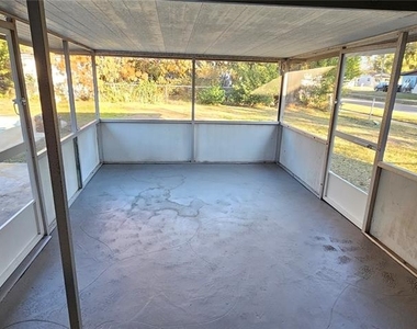 5935 Antilla Drive - Photo Thumbnail 12
