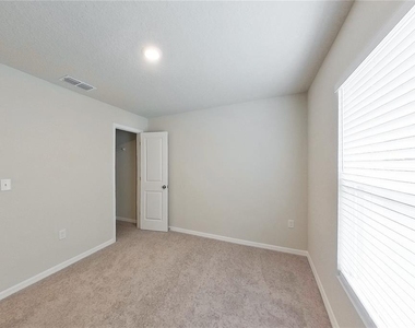 8755 N Nobleton Way - Photo Thumbnail 8
