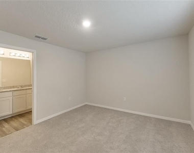 8755 N Nobleton Way - Photo Thumbnail 14