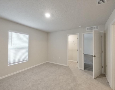 8755 N Nobleton Way - Photo Thumbnail 13
