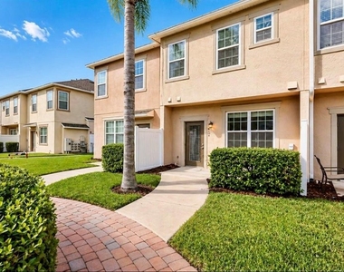 8253 Maritime Flag Street - Photo Thumbnail 4