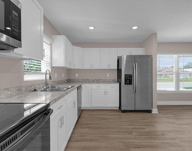 324 Avenue Y Ne - Photo Thumbnail 10