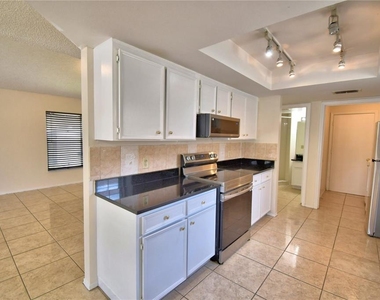 11701 Minto Court - Photo Thumbnail 12