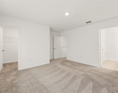 16607 Luminary Loop - Photo Thumbnail 8