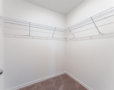 16607 Luminary Loop - Photo Thumbnail 9