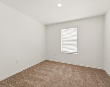 16607 Luminary Loop - Photo Thumbnail 14