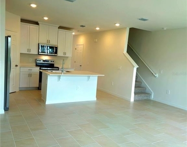 16305 Bird Of Paradise Avenue - Photo Thumbnail 11