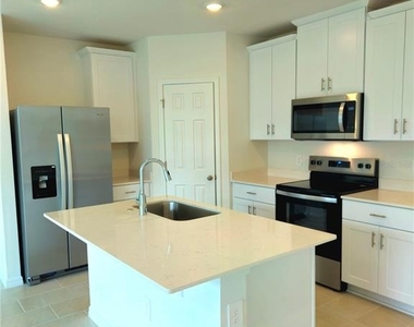 16305 Bird Of Paradise Avenue - Photo Thumbnail 12