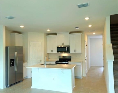 16305 Bird Of Paradise Avenue - Photo Thumbnail 9