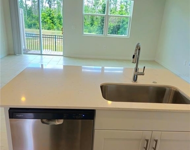 16305 Bird Of Paradise Avenue - Photo Thumbnail 13