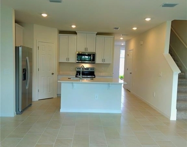 16305 Bird Of Paradise Avenue - Photo Thumbnail 10