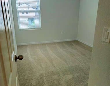 16305 Bird Of Paradise Avenue - Photo Thumbnail 16