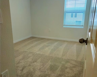 16305 Bird Of Paradise Avenue - Photo Thumbnail 20