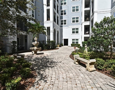 206 E South Street - Photo Thumbnail 32