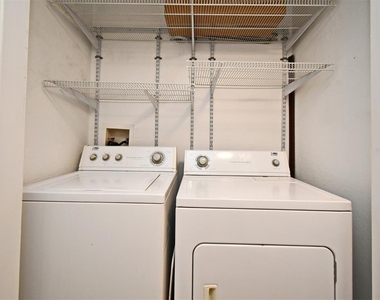 206 E South Street - Photo Thumbnail 18