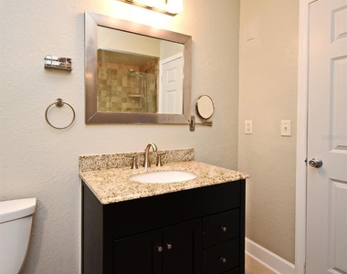 206 E South Street - Photo Thumbnail 15