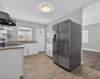 2510 Boyd Avenue - Photo Thumbnail 4
