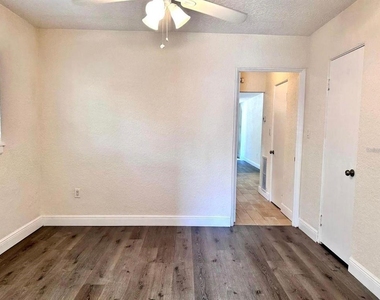 2510 Boyd Avenue - Photo Thumbnail 3