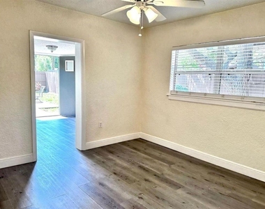 2510 Boyd Avenue - Photo Thumbnail 5