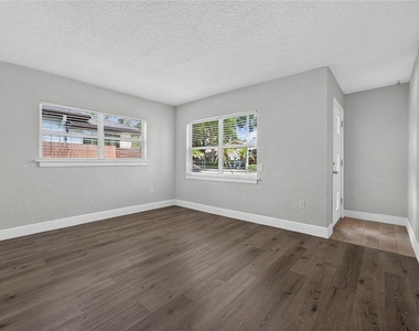 2510 Boyd Avenue - Photo Thumbnail 2