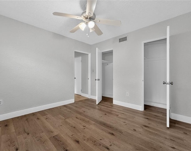 2510 Boyd Avenue - Photo Thumbnail 11